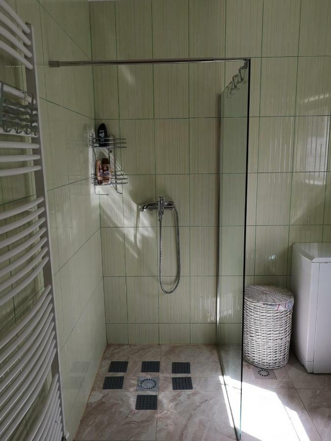 Apartment Igor - Holiday Home Ostarije Buitenkant foto